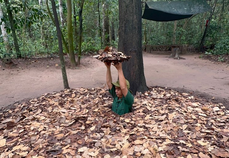 De ingangen van de Cu Chi tunnels bij Ho Chi Minh City, Vietnam.