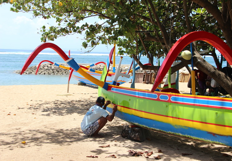 Bali-Sanur-Vissersboot-Werken_1_407659