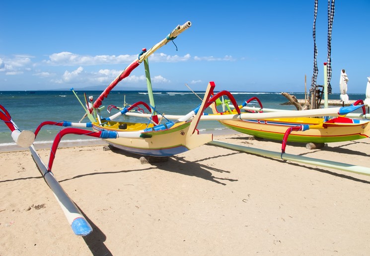 Bali-bootjes-strand-VanVerre