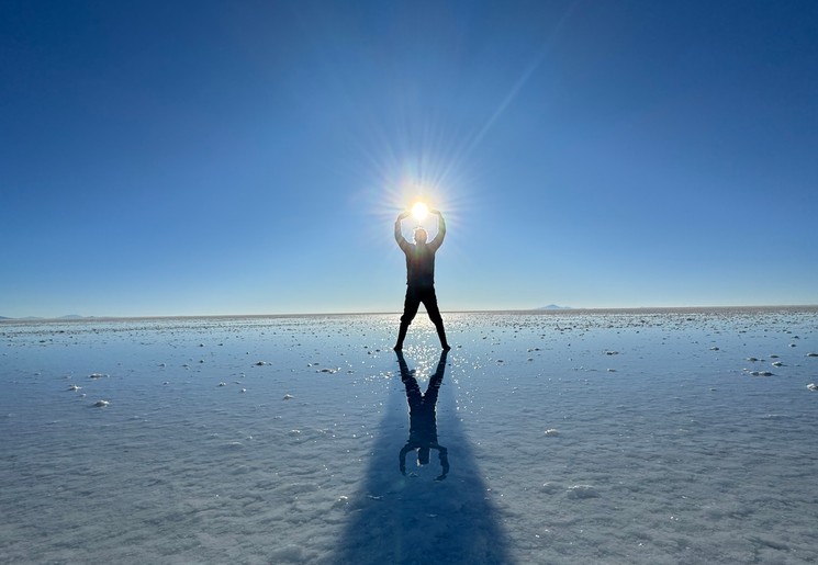 Zon bij de zoutvlaktes van Uyuni, Bolivia