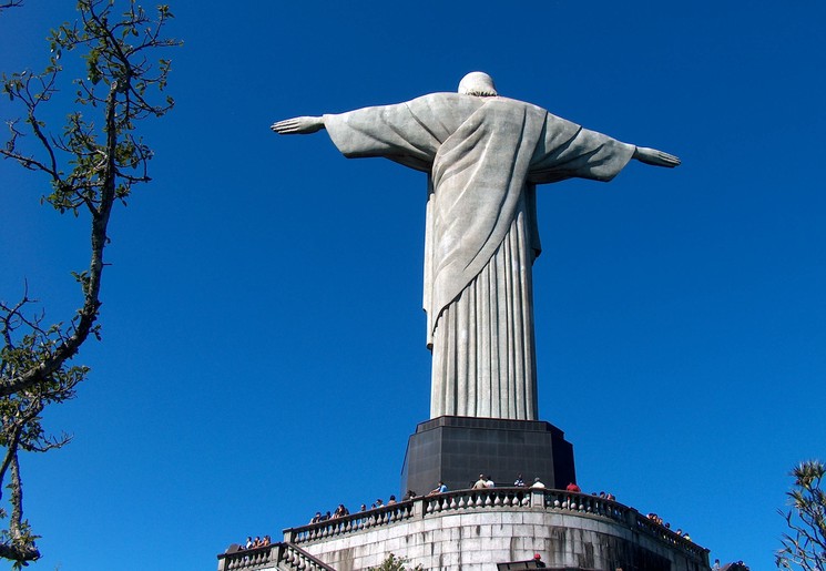 Christusbeeld waakt over de stad Rio de Janeiro, Brazilië