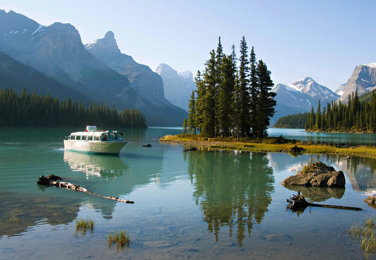 Spirit Island bij Maligne Lake, Jasper Spirit Island bij Maligne Lake, Jasper