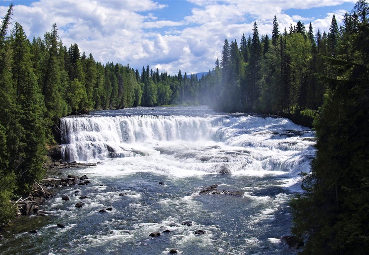 Canada-Wells-Gray-Dawson-Falls