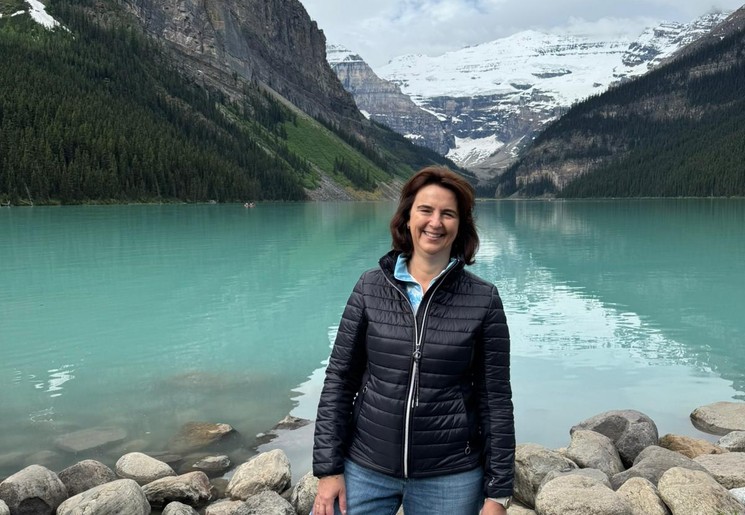 Eva in Canada Moraine Lake