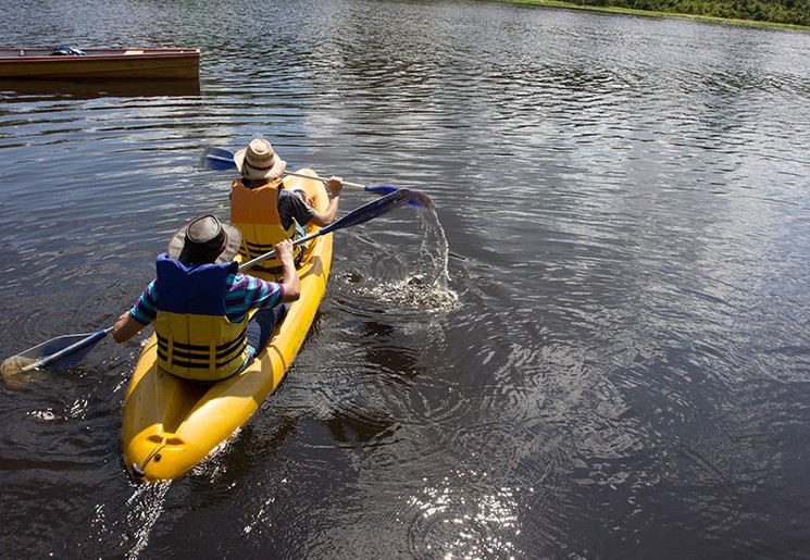 Colombia-Amazonegebied-Leticia-kajakken