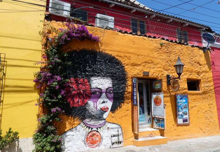 Colombia-Cartagena-kleurrijke-huizen