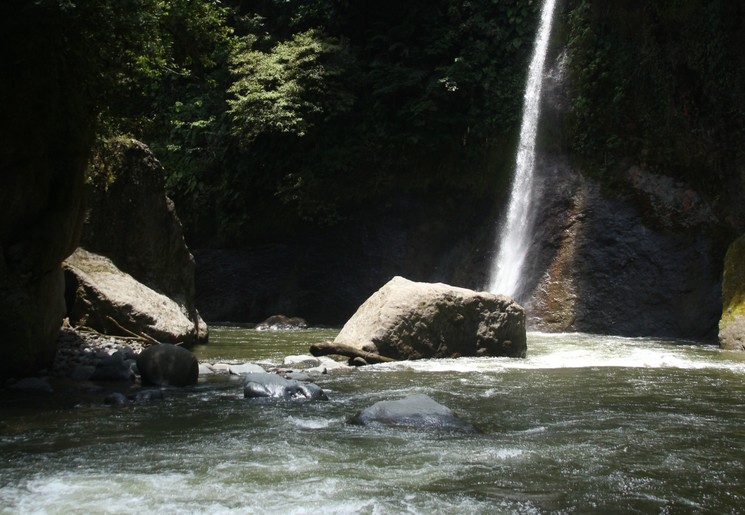 Costa-Rica-Pacuare-Waterval