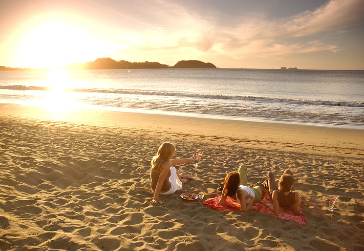 Zonsondergang op Tamarindo Beach, Costa Rica