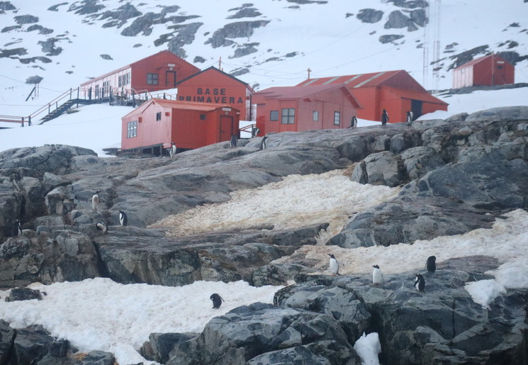 Cruise door Antartica