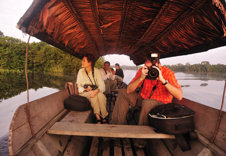 Vaar door het Amazonegebied in Colombia