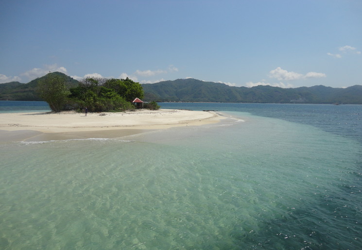Mooie eilandjes voor de kust van Sekotong op Lombok