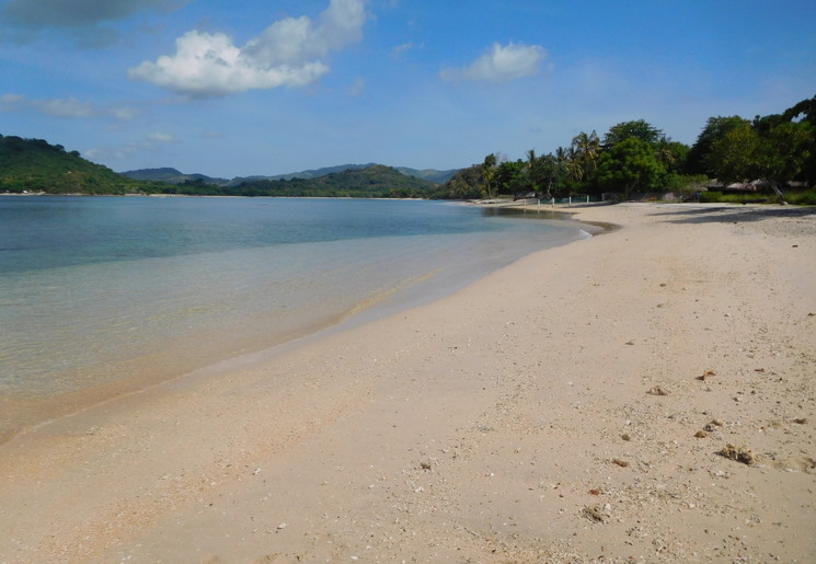 Mooie stranden bij Gili Asahan in Indonesie