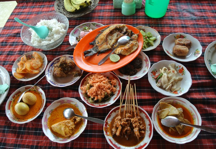 Genieten van Padang food op Sumatra