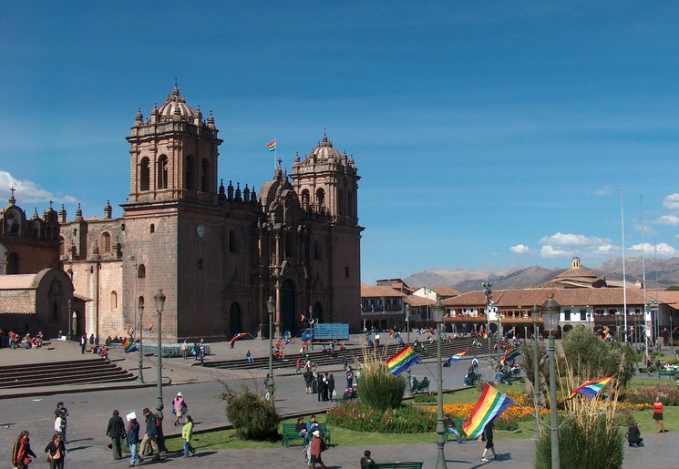 De-gezellige-straten-van-Cuzco-kunnen-niet-ontbreken(12)