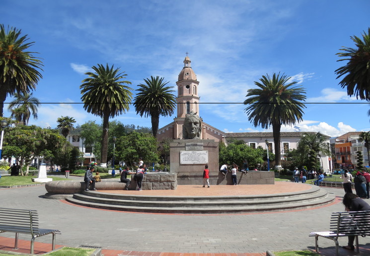 sfeervoll plein middenin Otavalo