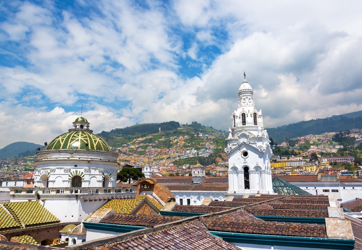 Ecuador uitzicht over de kerk in Quito