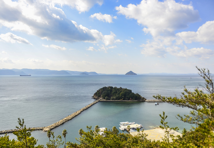Het eiland Naoshima voor de kust van Okayama- Japan