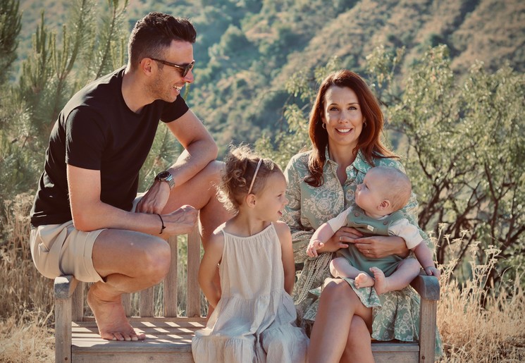 Mandy met haar gezin op reis