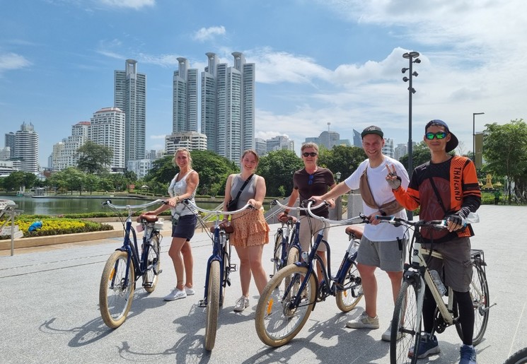 Fietsen in Bangkok, Thailand Fietsen in Bangkok, Thailand