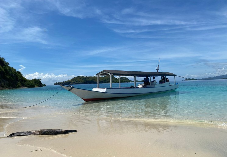 Maak een snorkeltocht in Riung 17 Islands Marine Park, Flores