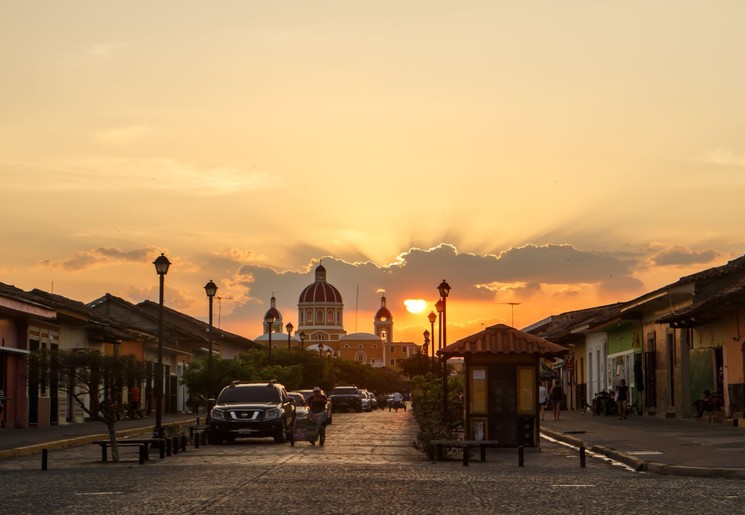 Zonsondergang in Granada, Nicaragua