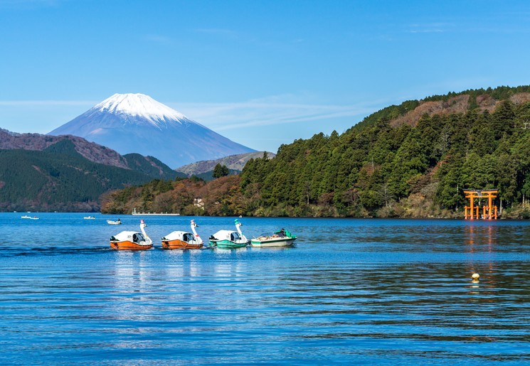 Varen bij Lake Ashi bij Hakone, Japan