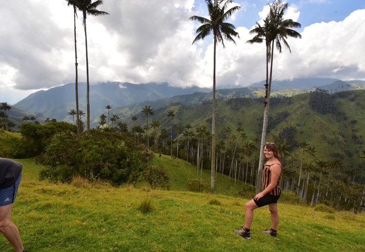 Collega Dewi aan het hiken in La Carbonera