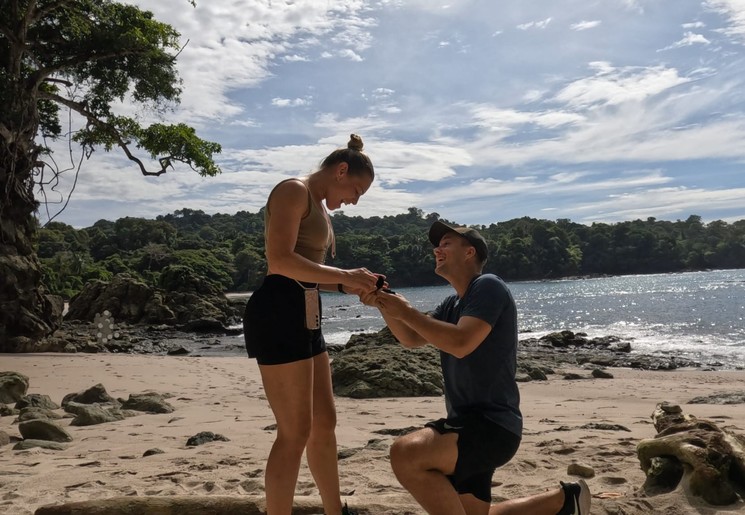 Huwelijksaanzoek strand manuel antonio