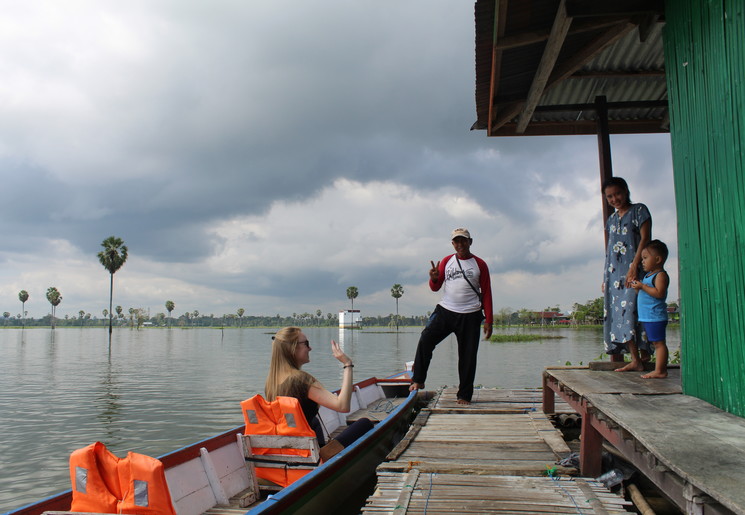 Kom in contact met de locals op het Tempemeer