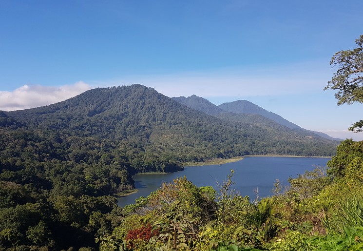 Tweelingenmeer van Munduk