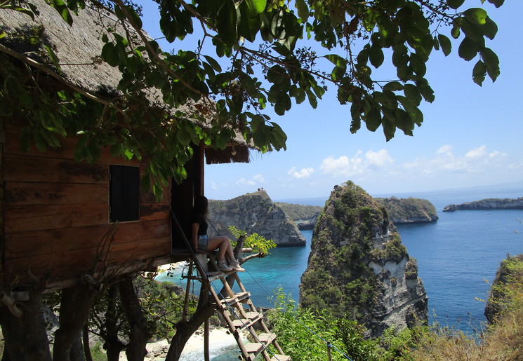 Uitzicht bij Amu Beach op Nusa Lembongan