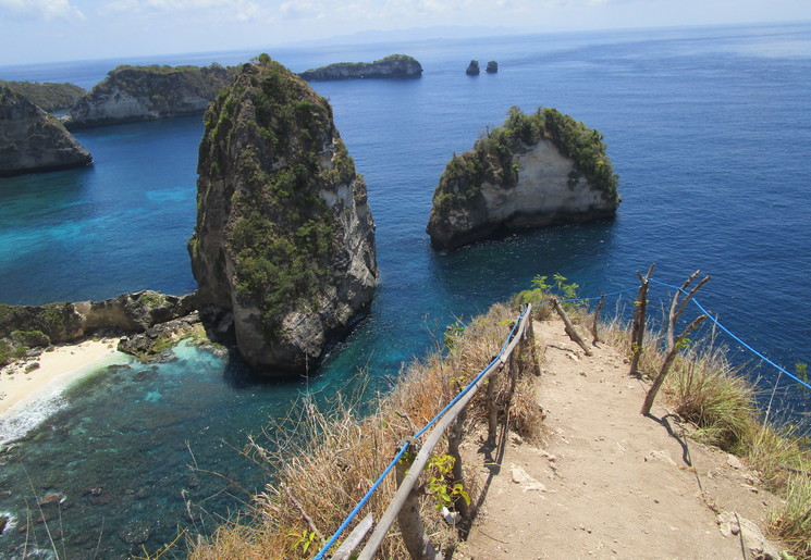 UItkijken op Amu Beach op Nusa Penida