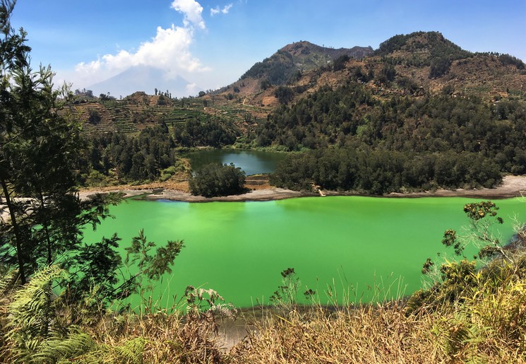 Indonesie-Dieng-Plateau-uitzicht-op-meer
