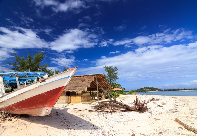 Indonesie-Lombok-Gili Meno-bootjeophetstrand_1