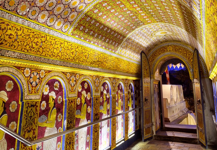 Ingang van de Tempel van de Tand in Kandy, Sri Lanka