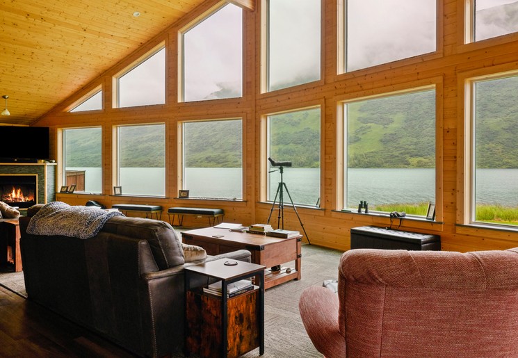 Spot beren vanuit je lodge