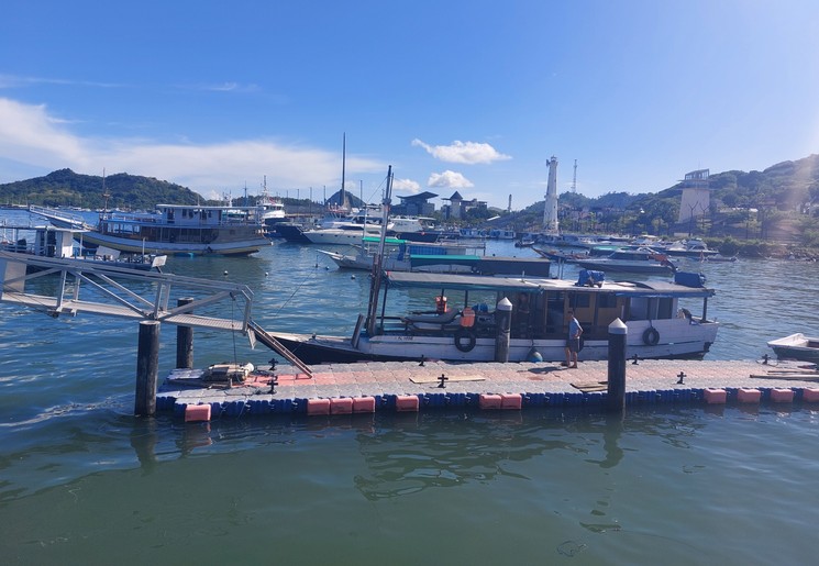 Verblijf op een houseboat in Komodo National Park