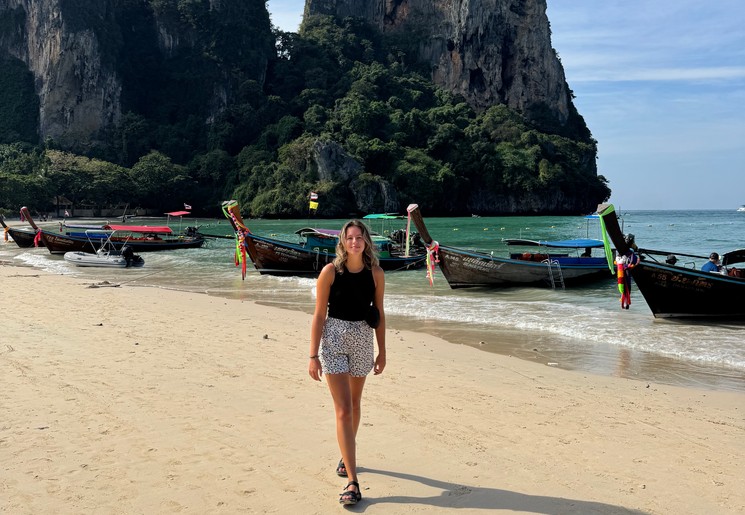 Collega Sofie op Krabi, Thailand