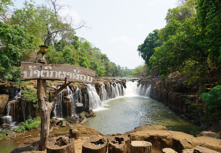 Laos-Bolaven-Plateau-Waterval