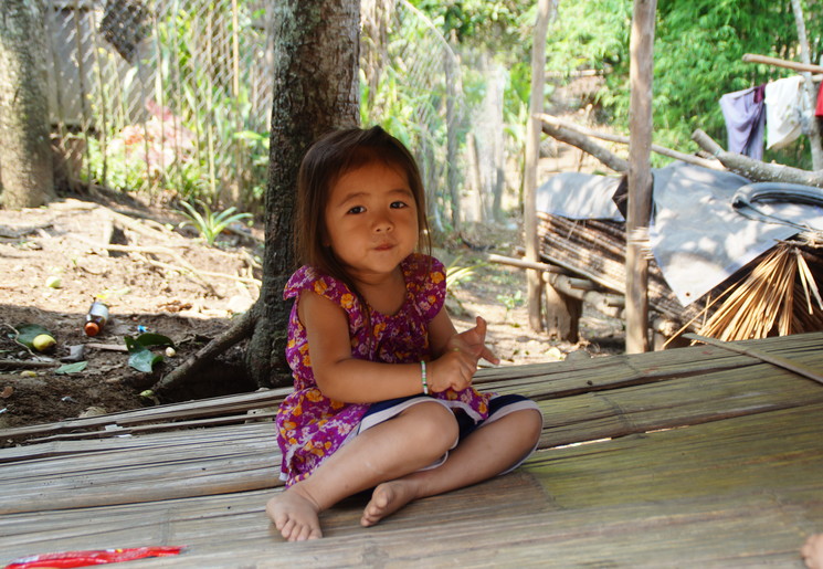 Laos-Luang-Prabang-Kindje_1_413989