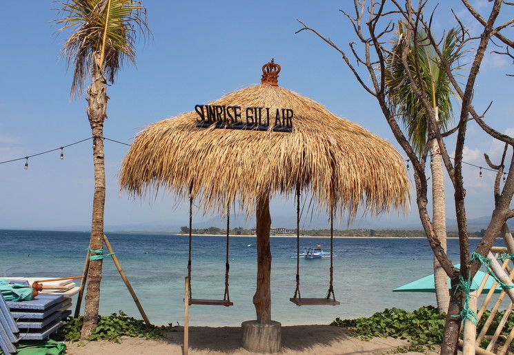 Schommels op het strand van Gili Air