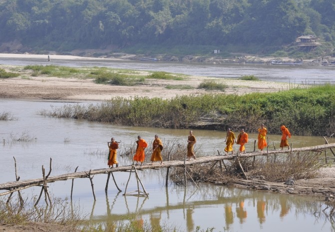 Luang-Prabang-Monniken-Rivier