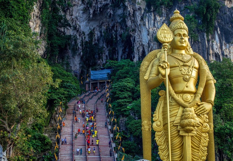 De trap op naar de Batu Caves in Kuala Lumpur