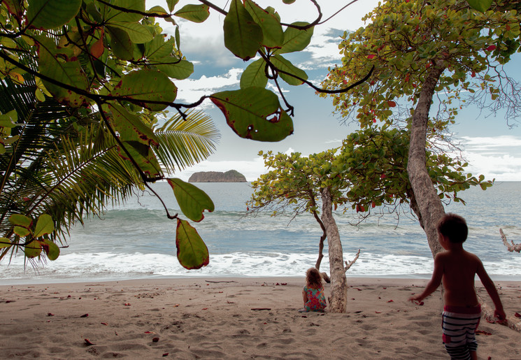 Manuel-Antonio-Kids-Playing(8)