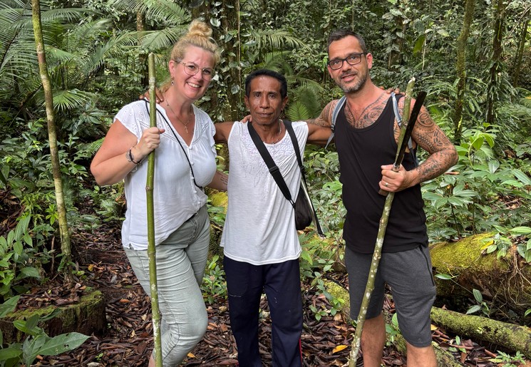Molukken-Jungletocht-Sawai-Ronny-Angela
