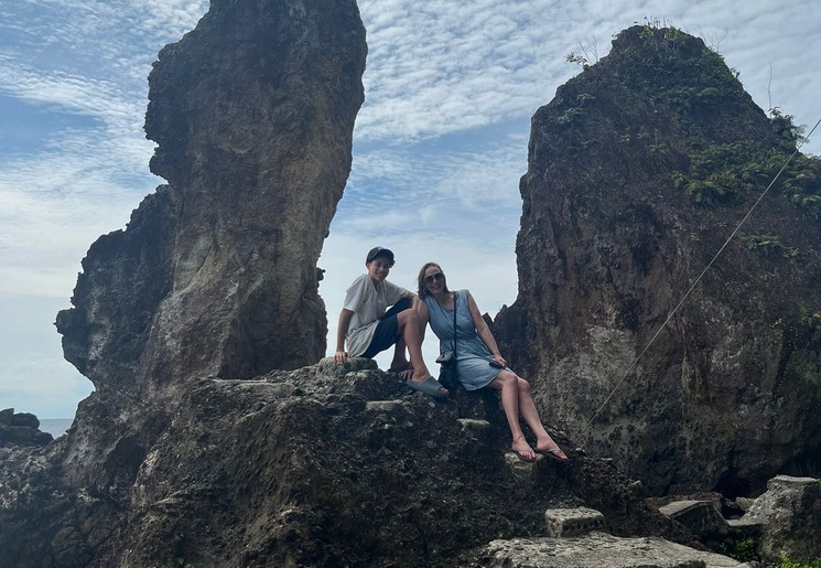 Ambon rotsen bij Pulau, de Molukken