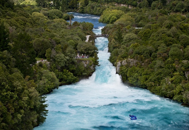 Nieuw-Zeeland-Noordereiland-Lake-Taupo-Huka-Falls-1