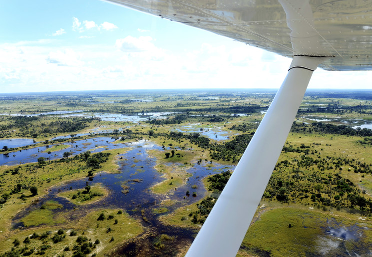 Bewonder Okavango Delta vanuit de lucht