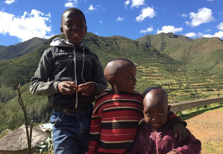 Kinderen in omgeving van Tsehlanyane National Park