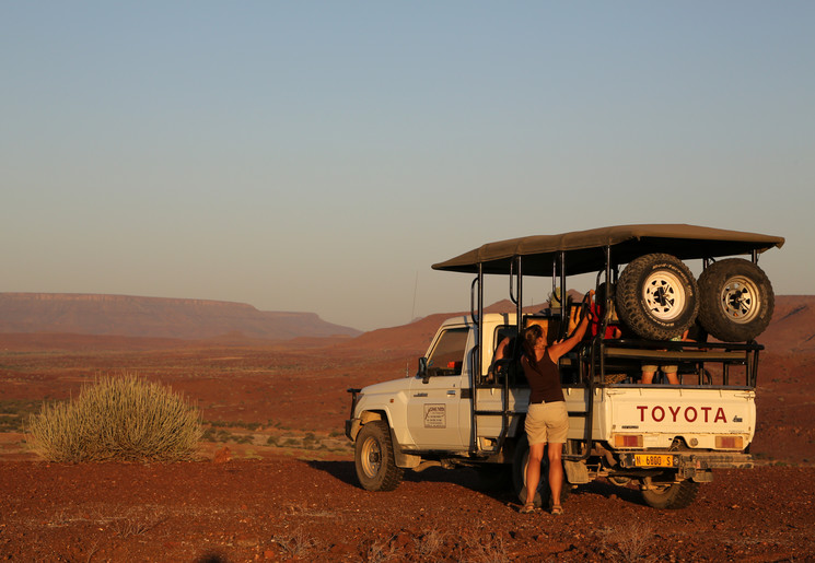 Excursie Sundowner Drive in Palmwag